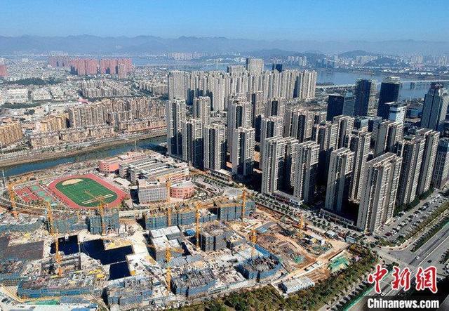 前两个月52家房企销售额超百亿 碧桂园、万科破千亿